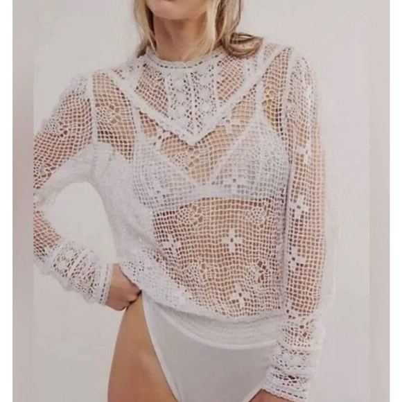 Free People Tops - Free People Intimately 70’s Style Crochet Long Sleeve White Bodysuit M